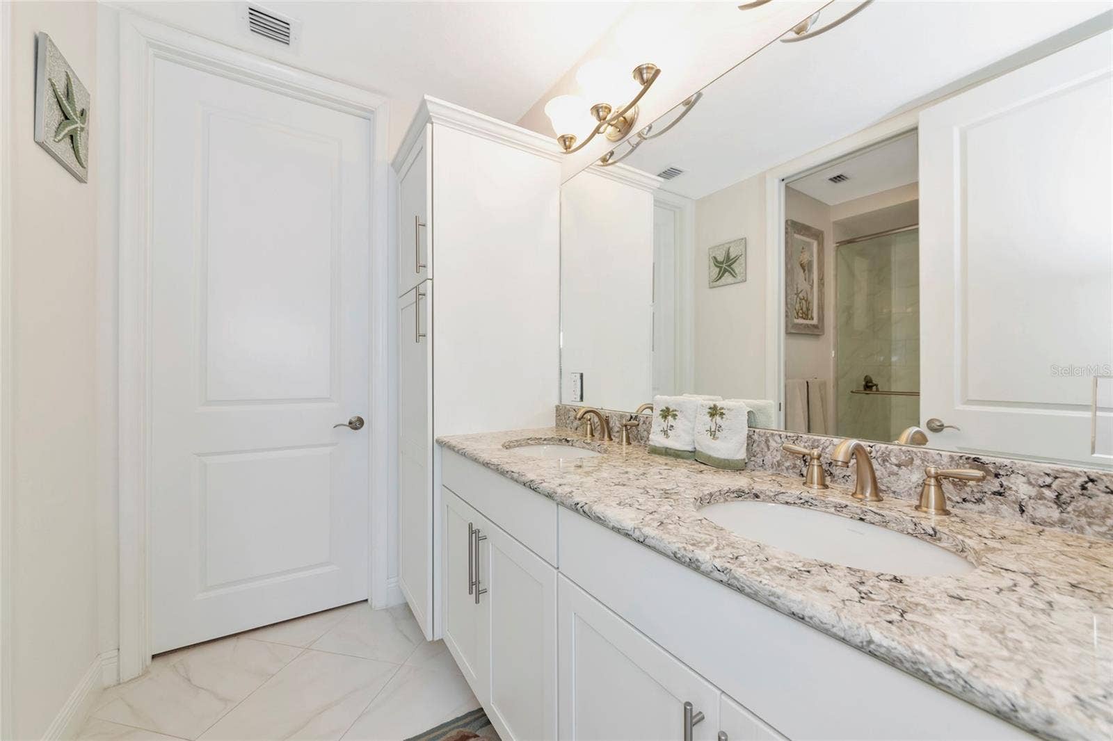 395 ARUBA CIRCLE, #203, Bradenton, FL 34209 395 ARUBA CIRCLE, #203, Bradenton, FL 34209
