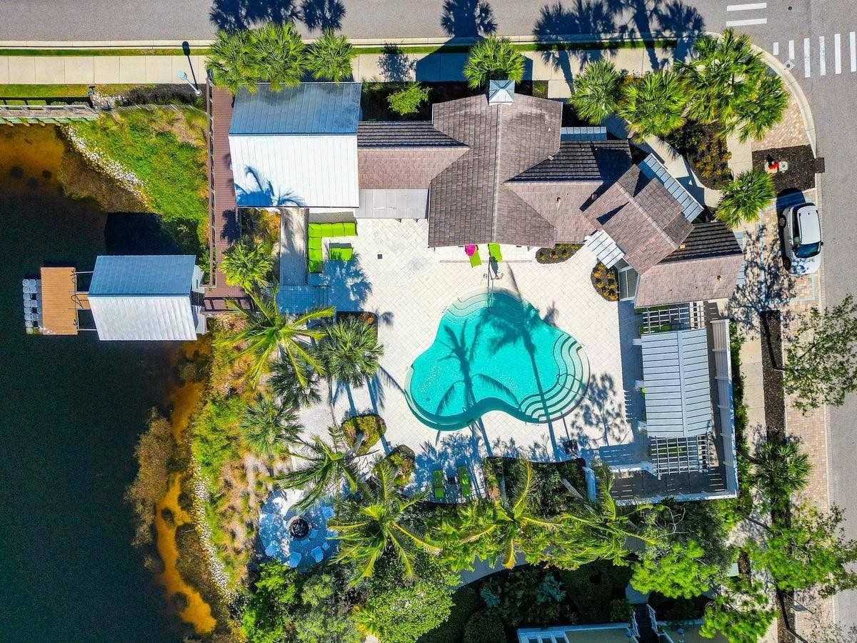395 ARUBA CIRCLE, #203, Bradenton, FL 34209 395 ARUBA CIRCLE, #203, Bradenton, FL 34209