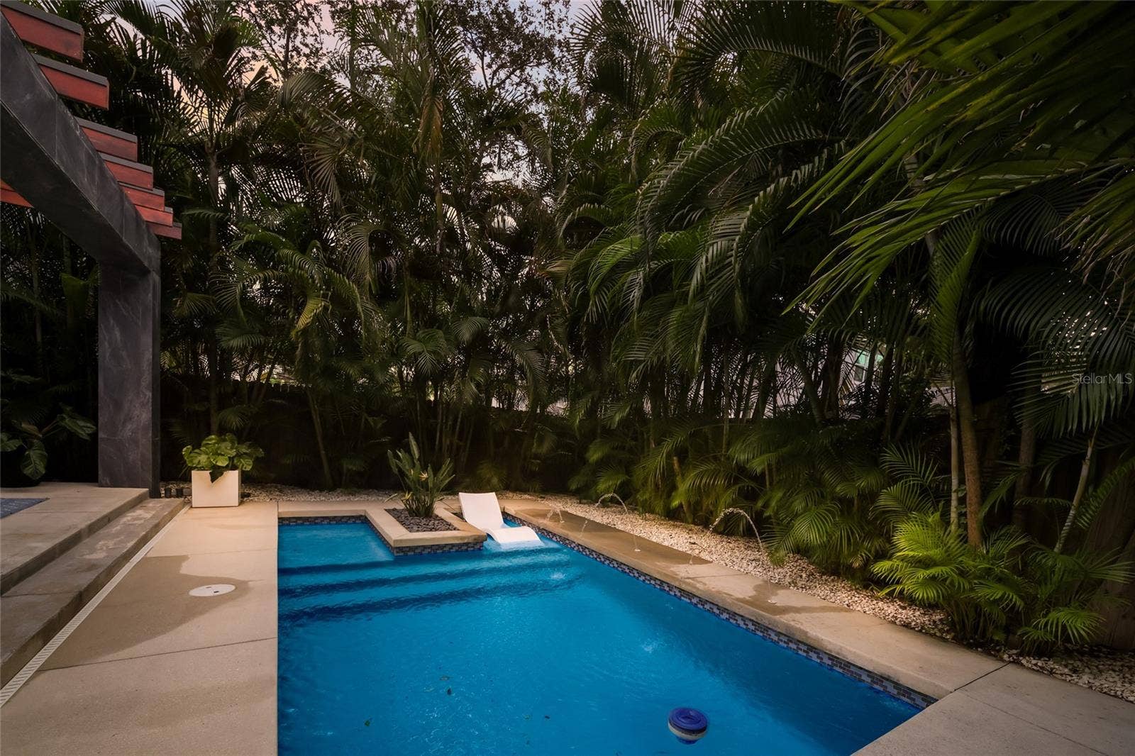 2476 FLOYD STREET, Sarasota, FL 34239 2476 FLOYD STREET, Sarasota, FL 34239