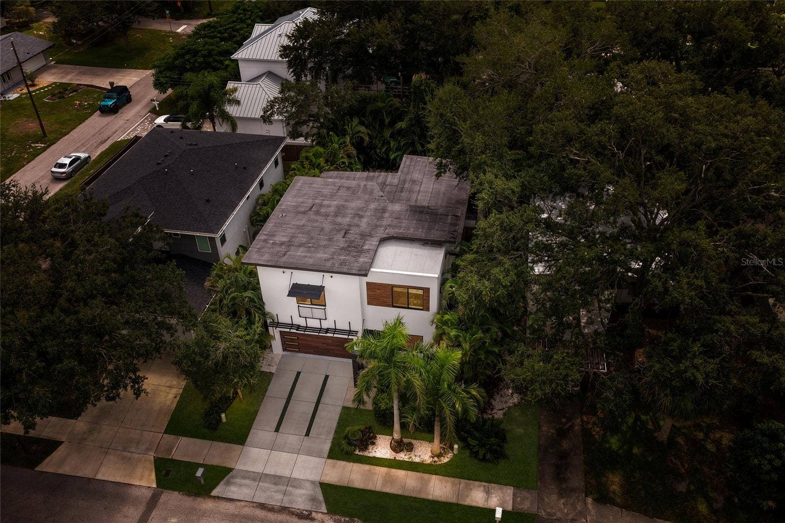 2476 FLOYD STREET, Sarasota, FL 34239 2476 FLOYD STREET, Sarasota, FL 34239