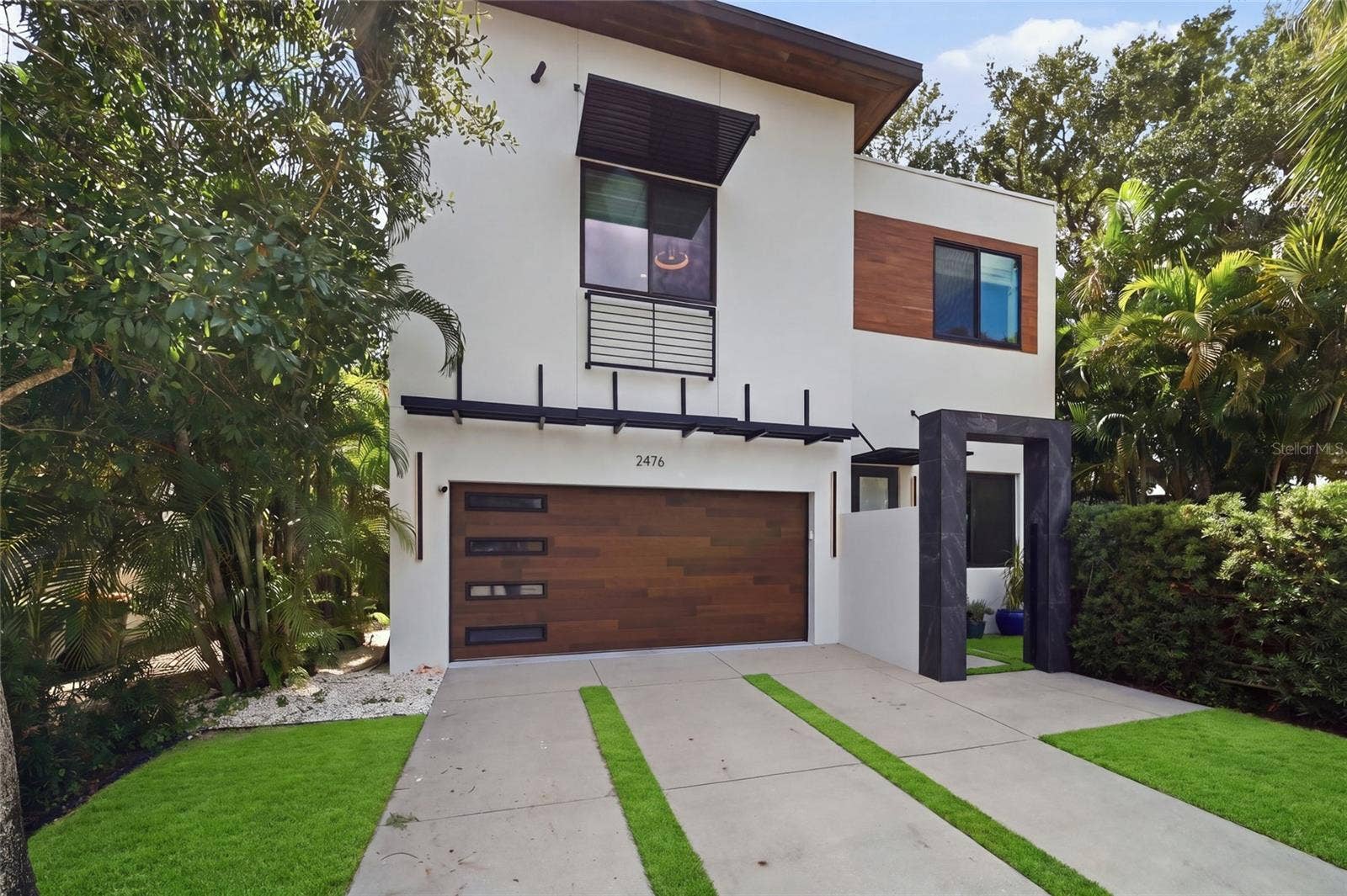 2476 FLOYD STREET, Sarasota, FL 34239 2476 FLOYD STREET, Sarasota, FL 34239