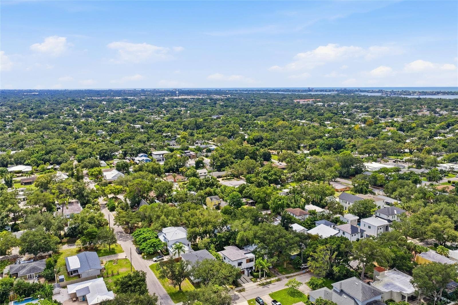 2476 FLOYD STREET, Sarasota, FL 34239 2476 FLOYD STREET, Sarasota, FL 34239