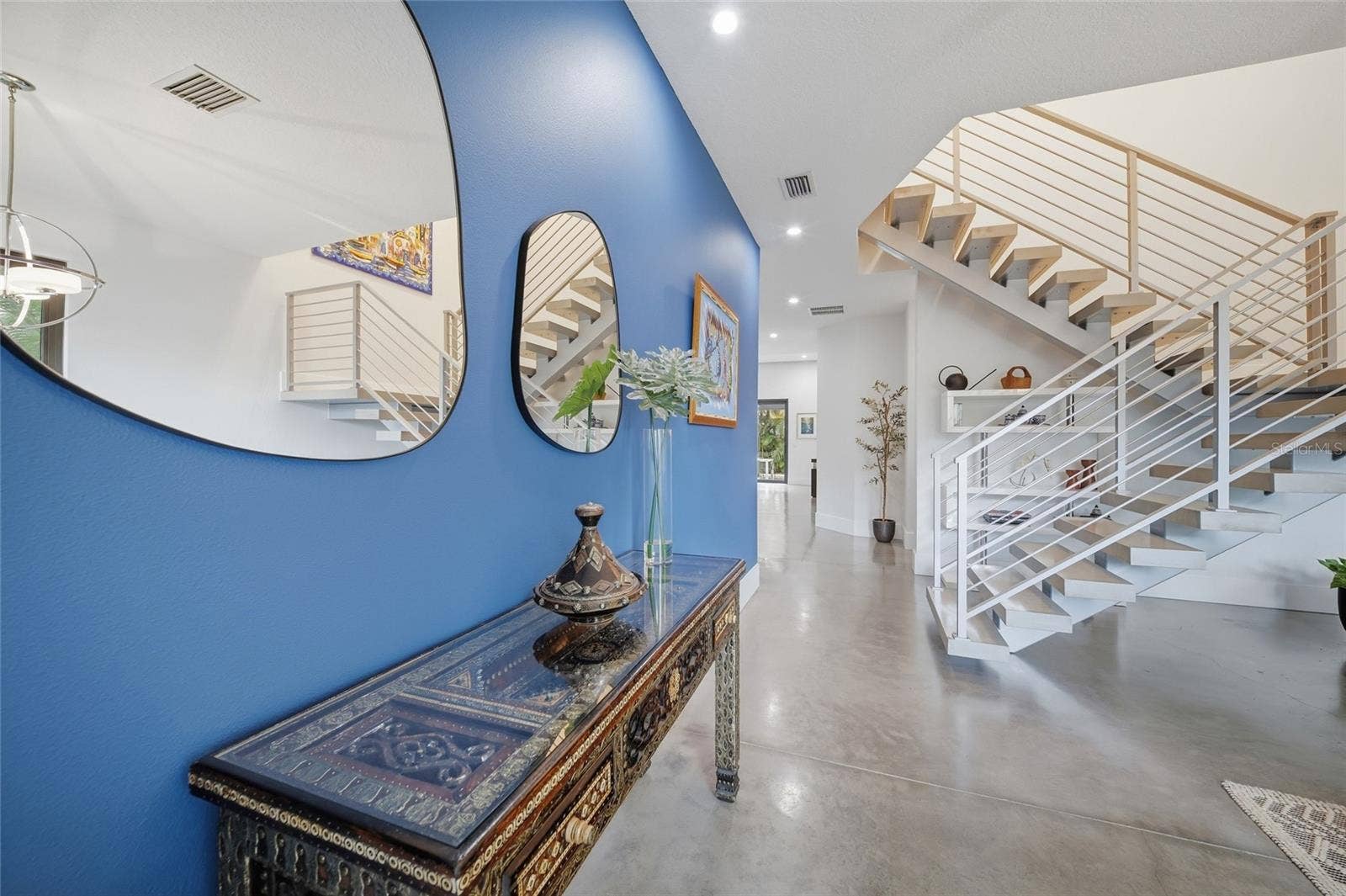 2476 FLOYD STREET, Sarasota, FL 34239 2476 FLOYD STREET, Sarasota, FL 34239