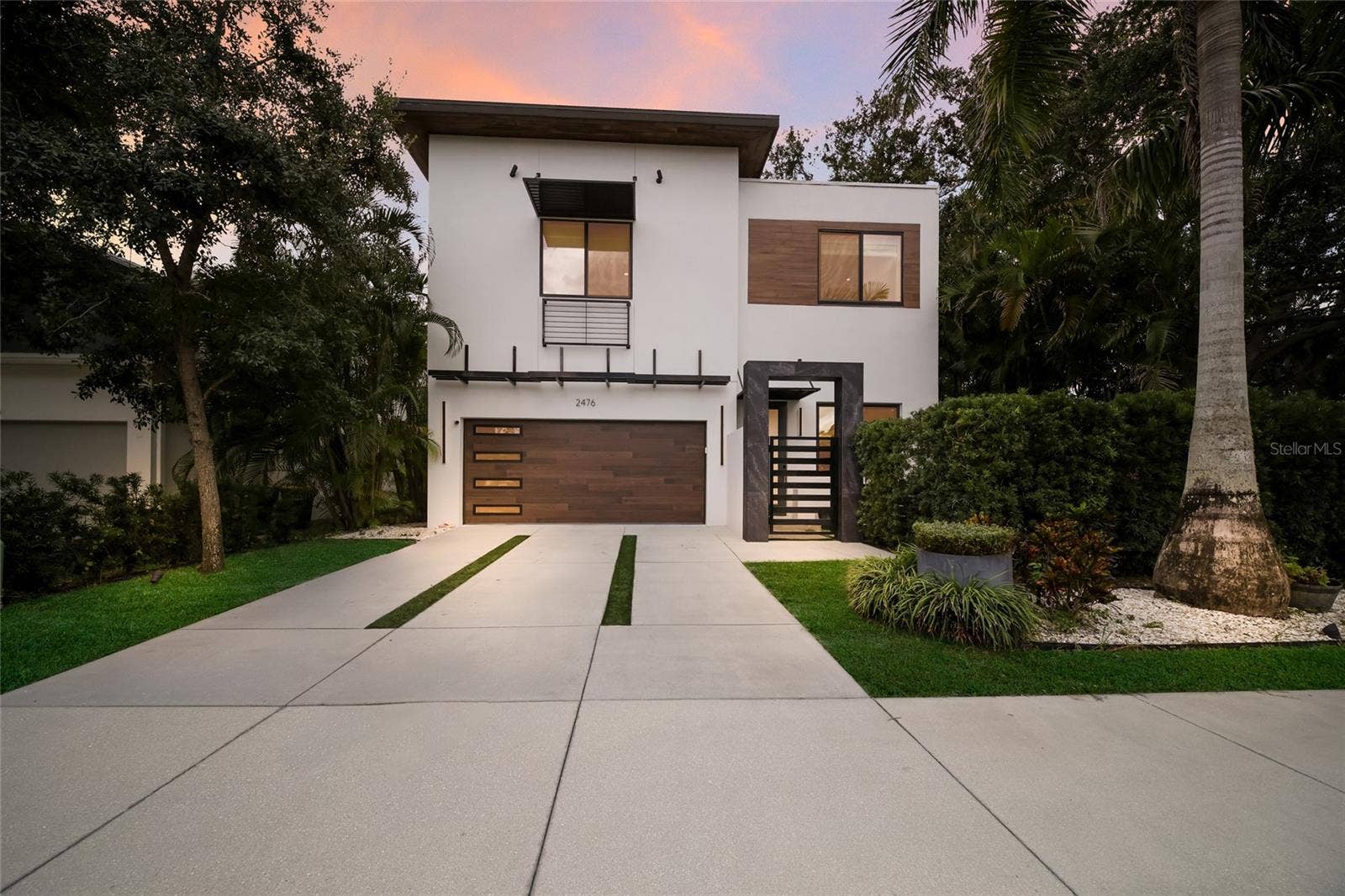 2476 FLOYD STREET, Sarasota, FL 34239 2476 FLOYD STREET, Sarasota, FL 34239
