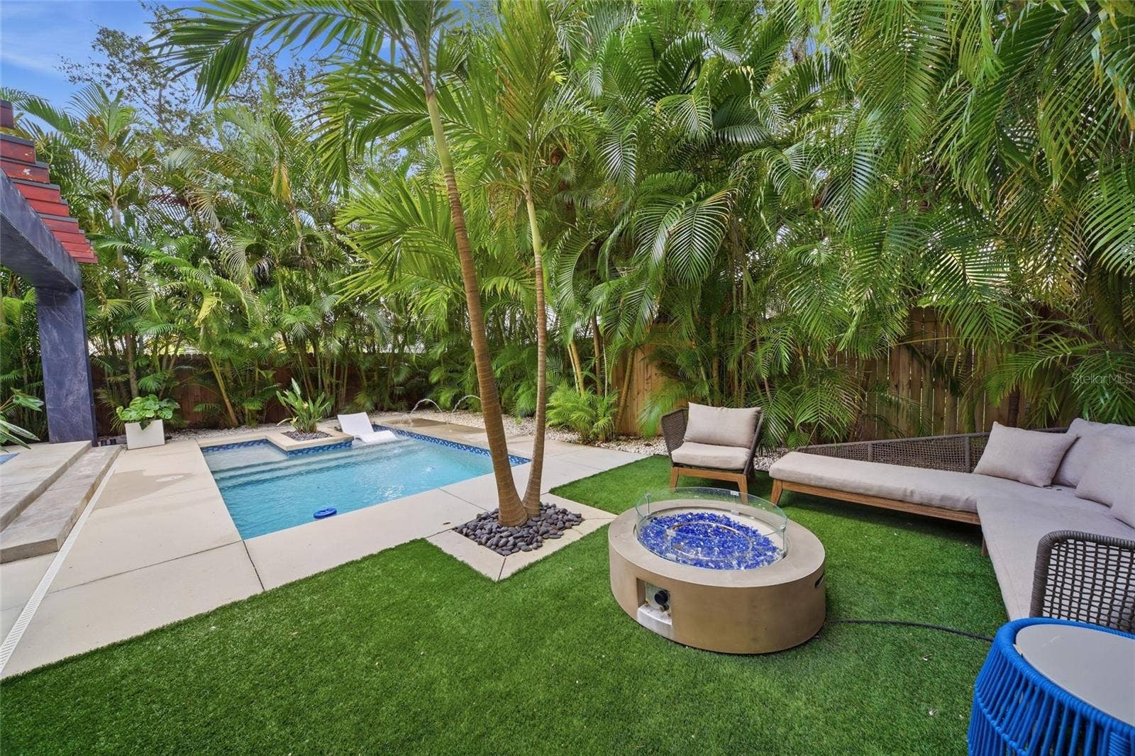 2476 FLOYD STREET, Sarasota, FL 34239 2476 FLOYD STREET, Sarasota, FL 34239
