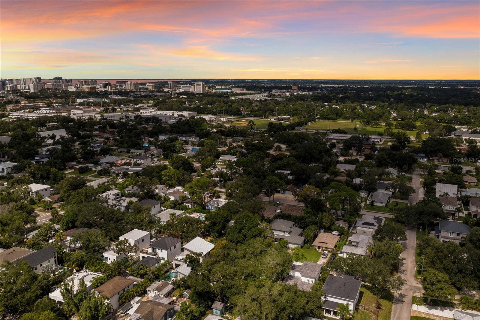 2476 FLOYD STREET, Sarasota, FL 34239 2476 FLOYD STREET, Sarasota, FL 34239