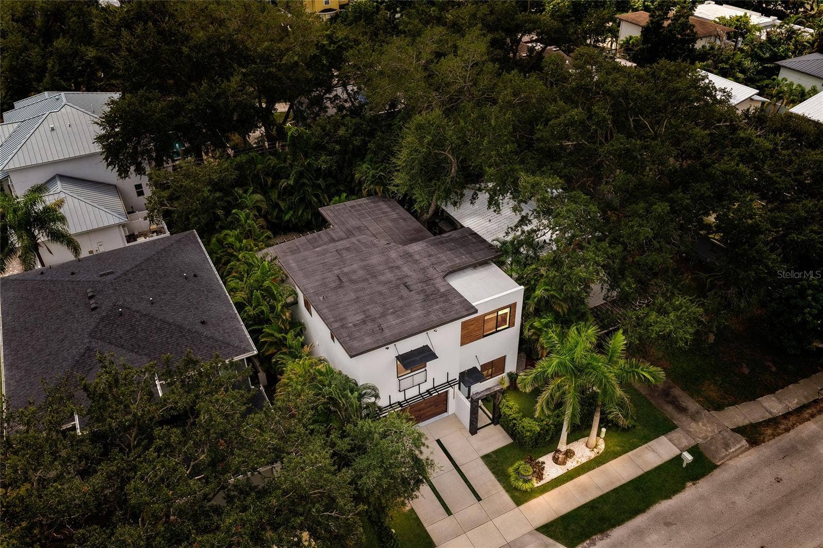 2476 FLOYD STREET, Sarasota, FL 34239 2476 FLOYD STREET, Sarasota, FL 34239
