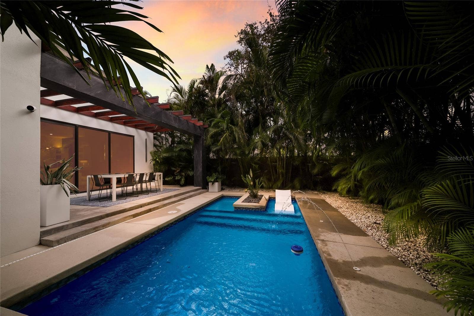 2476 FLOYD STREET, Sarasota, FL 34239 2476 FLOYD STREET, Sarasota, FL 34239