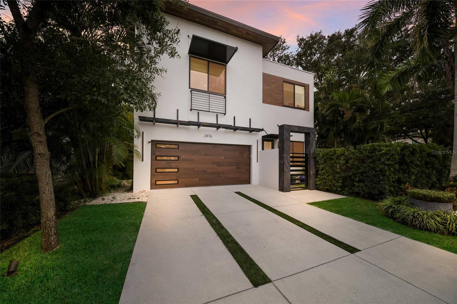 2476 FLOYD STREET, Sarasota, FL 34239 2476 FLOYD STREET, Sarasota, FL 34239