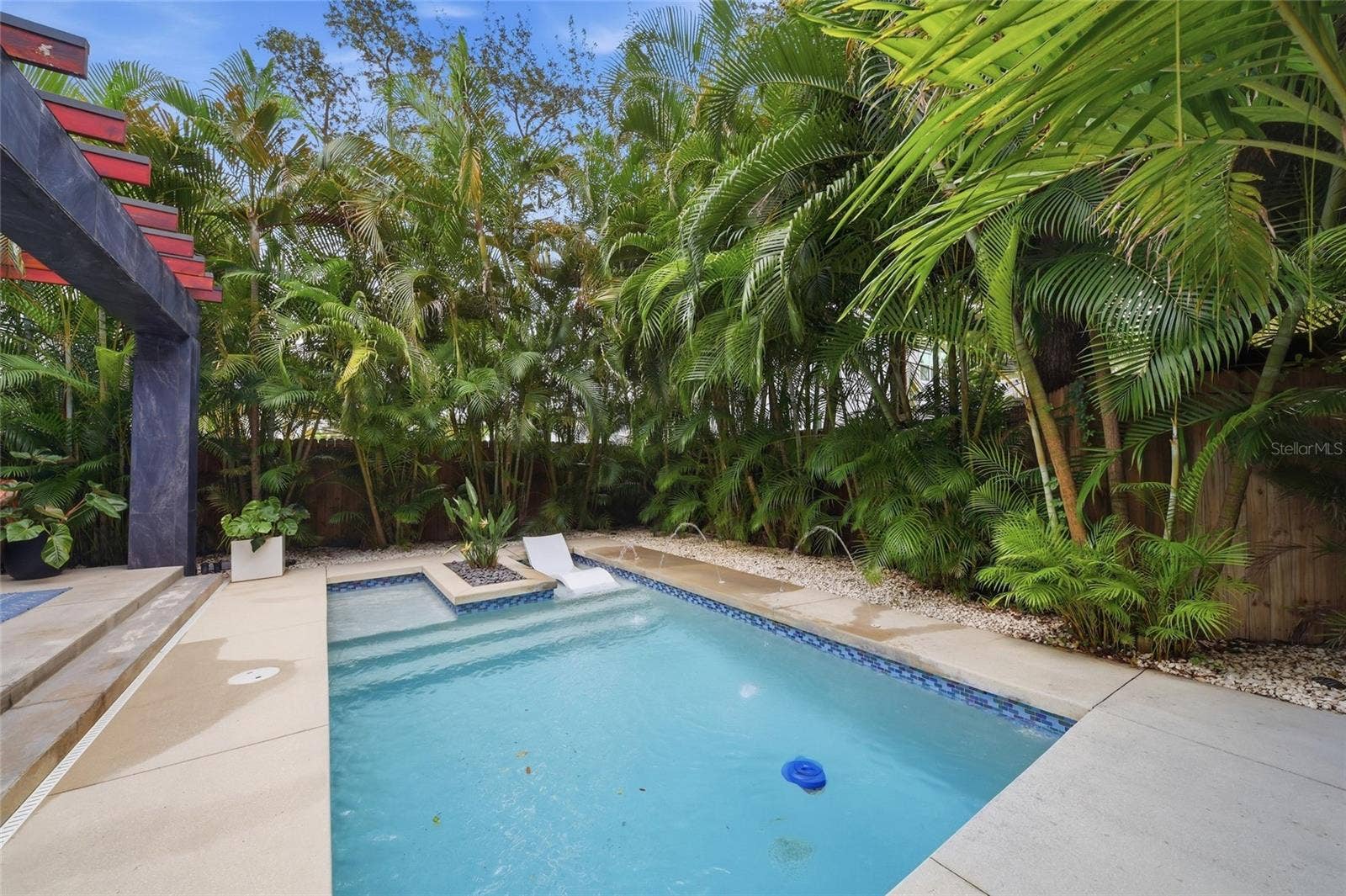 2476 FLOYD STREET, Sarasota, FL 34239 2476 FLOYD STREET, Sarasota, FL 34239