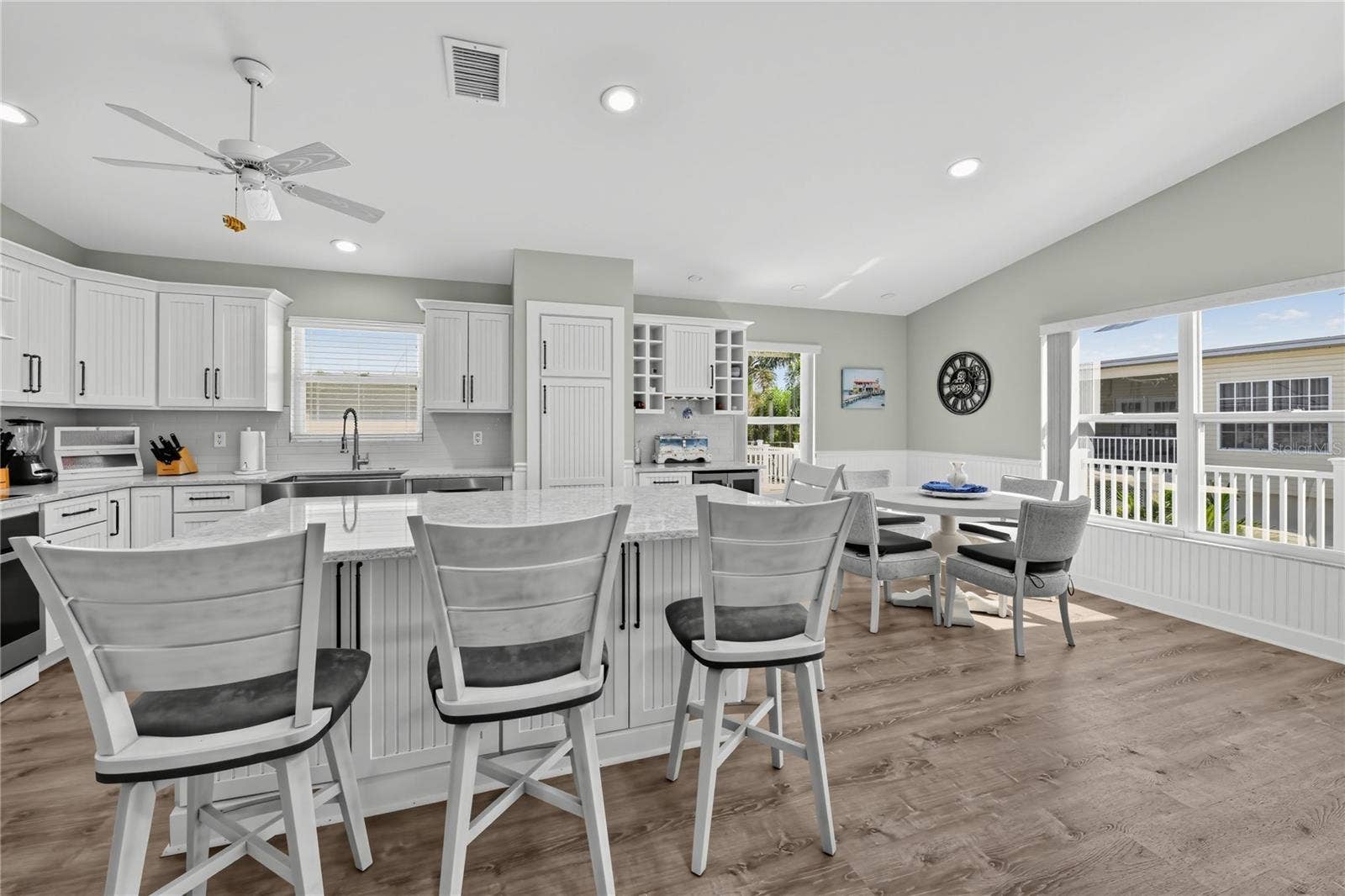 264 S HARBOR DRIVE, Holmes Beach, FL 34217 264 S HARBOR DRIVE, Holmes Beach, FL 34217