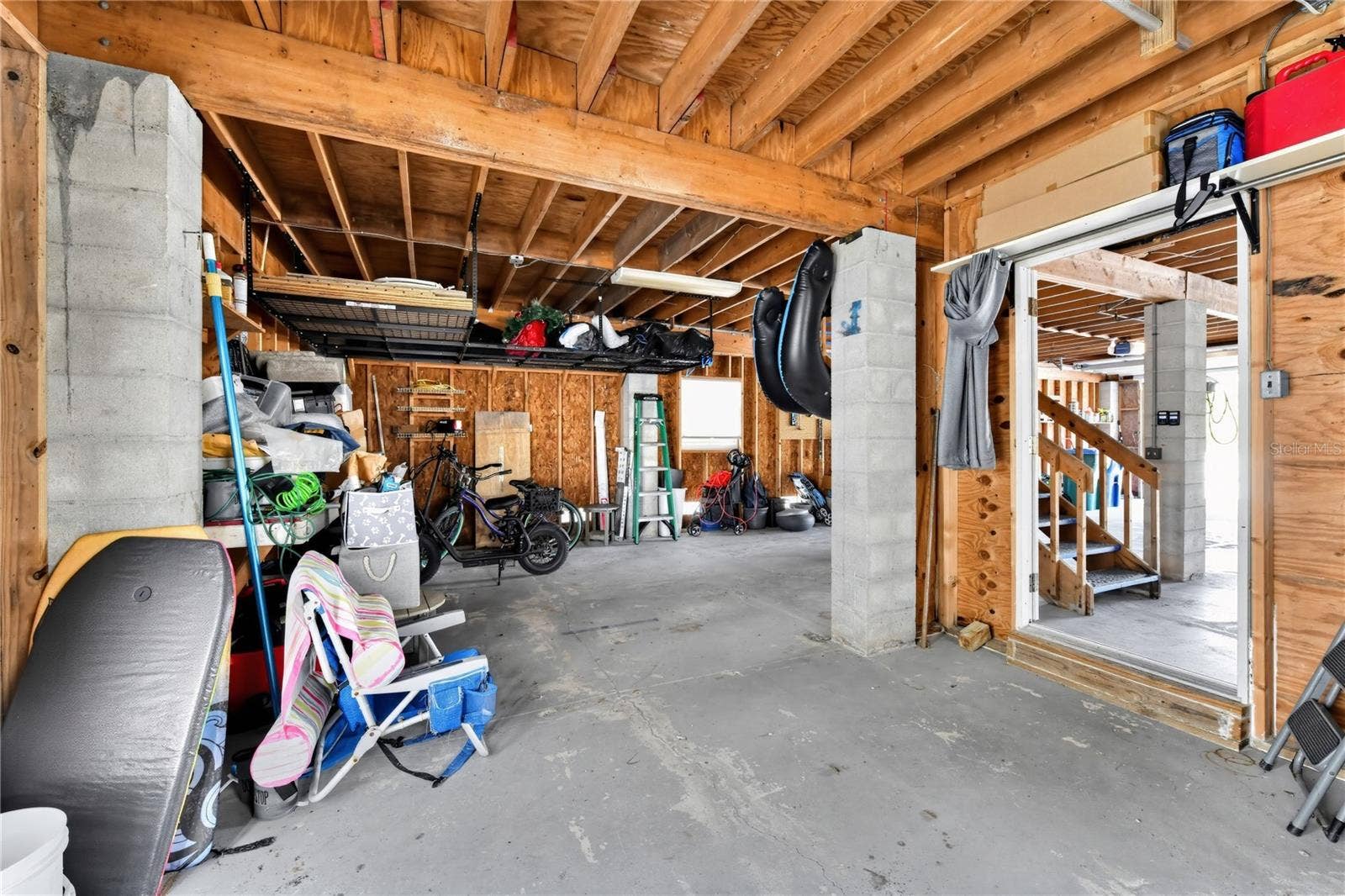 264 S HARBOR DRIVE, Holmes Beach, FL 34217 Garage