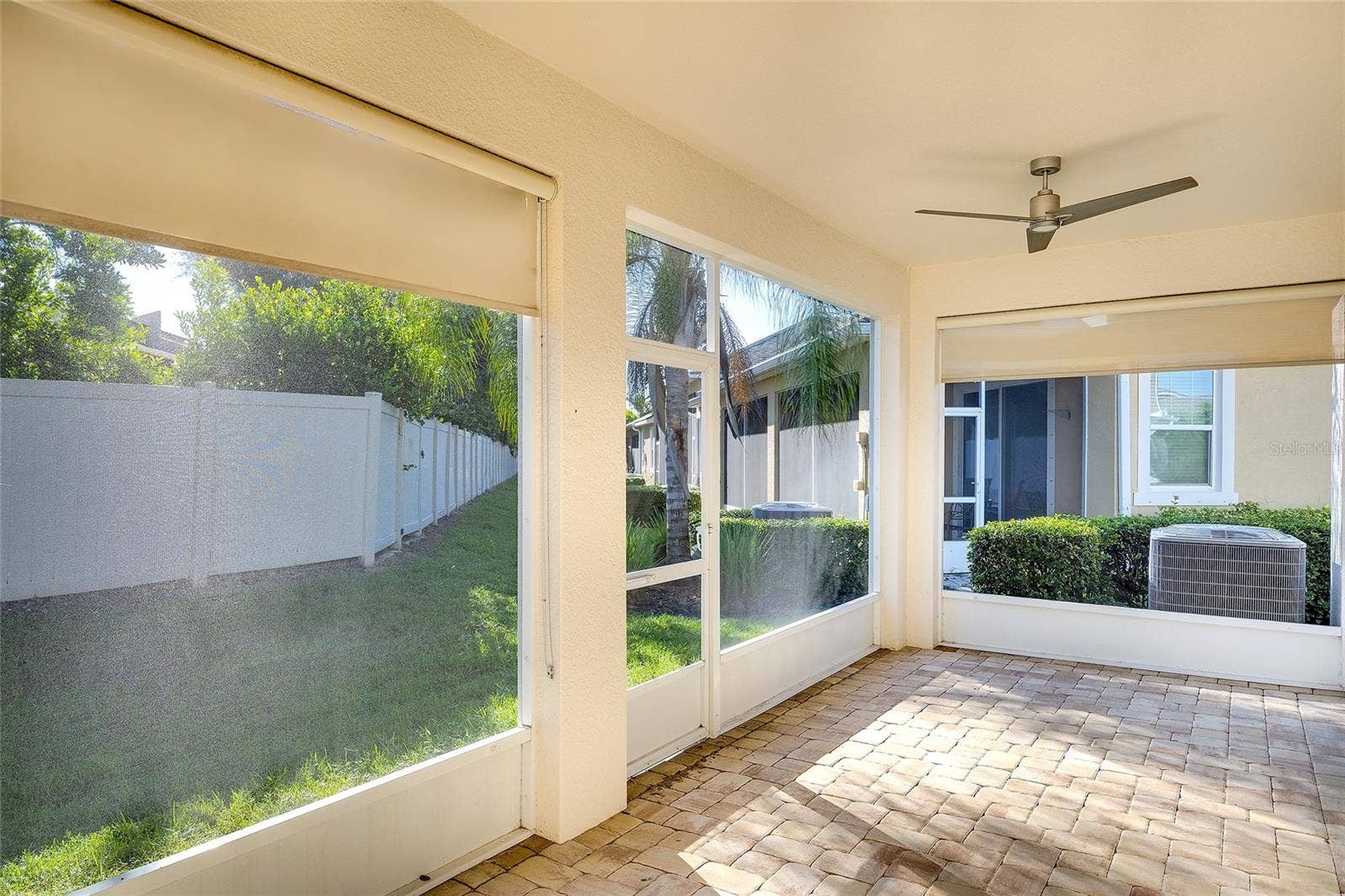 Covered, screened lanai