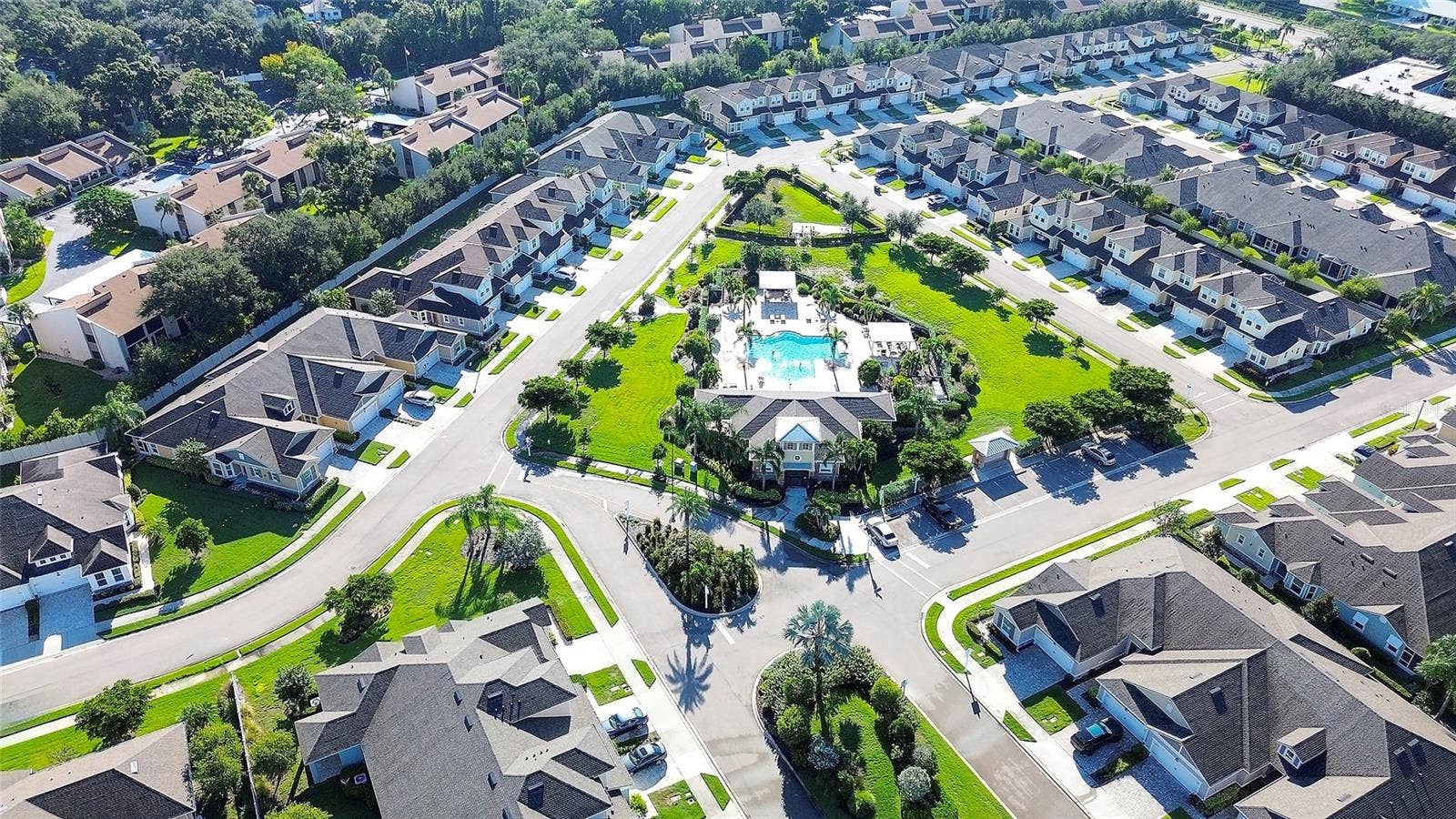 5048 COURSE DRIVE, Sarasota, FL 34232