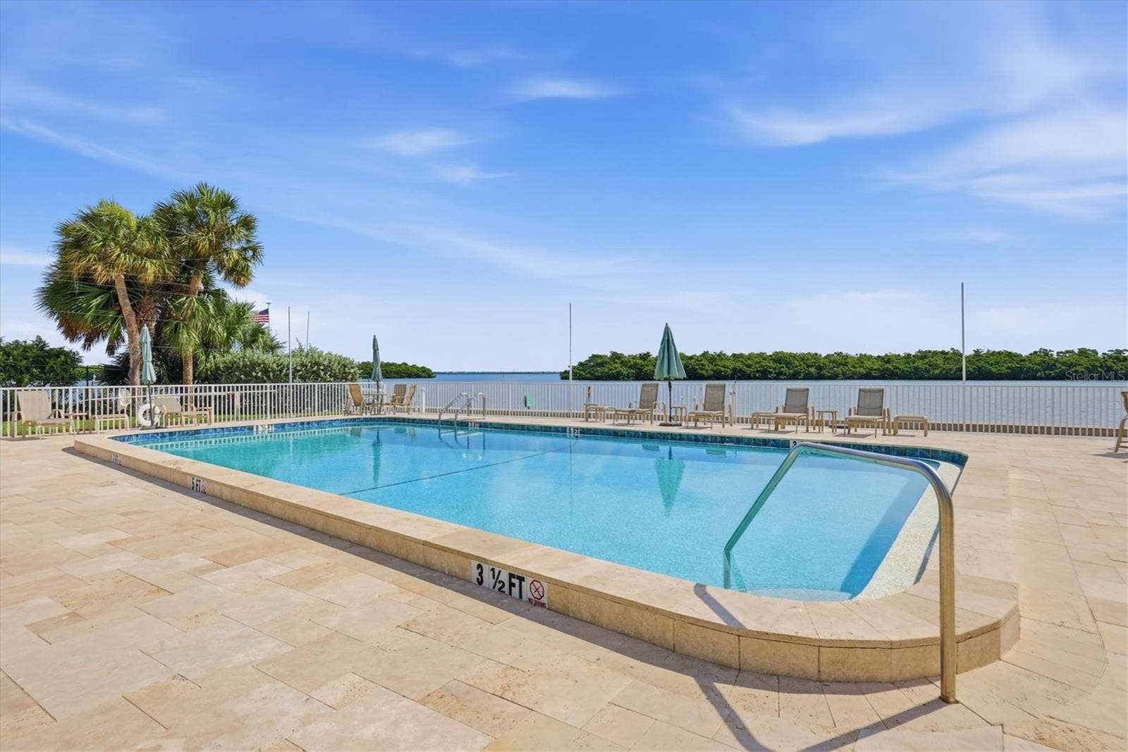 605 SUTTON PLACE, #101, Longboat Key, FL 34228