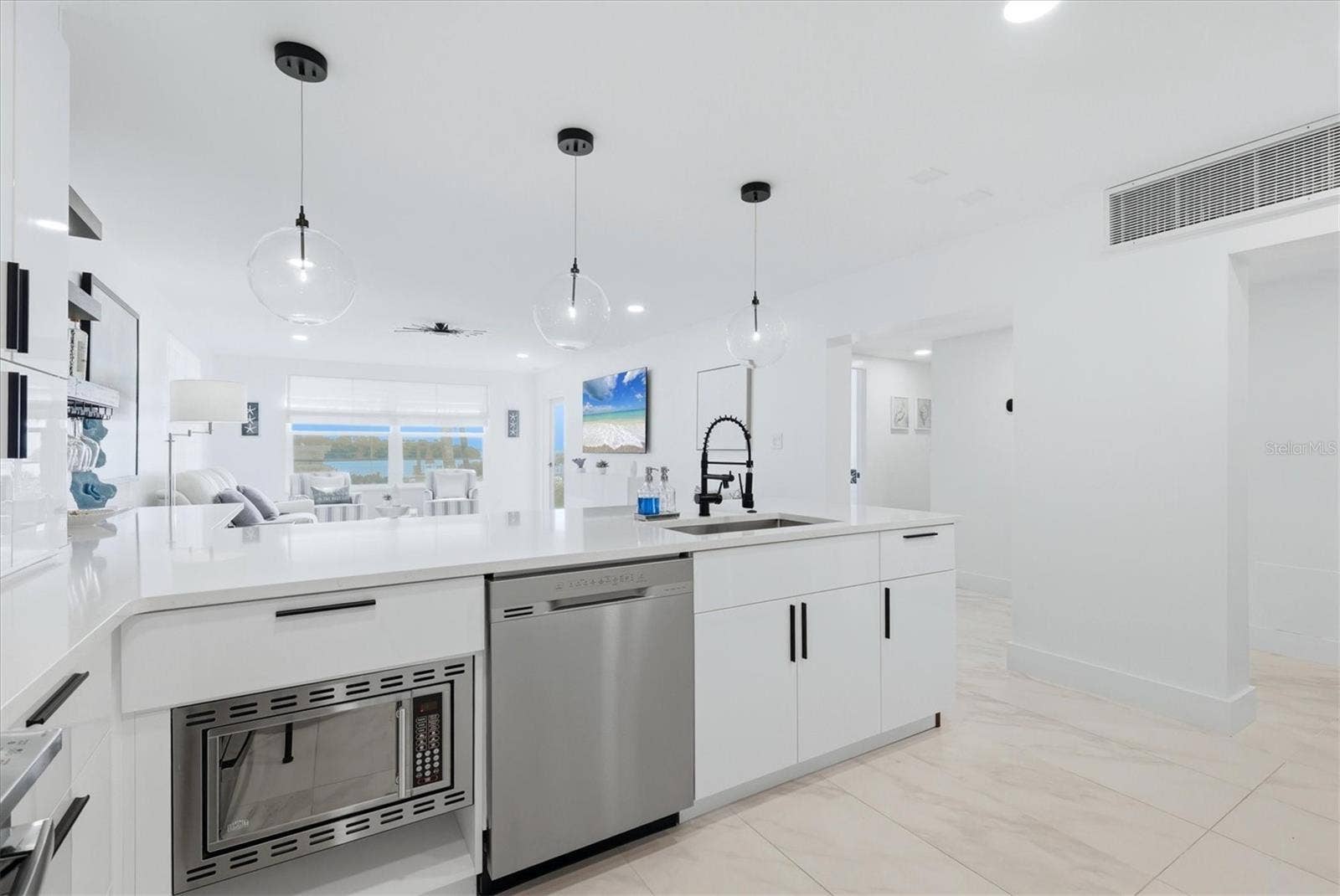 605 SUTTON PLACE, #101, Longboat Key, FL 34228