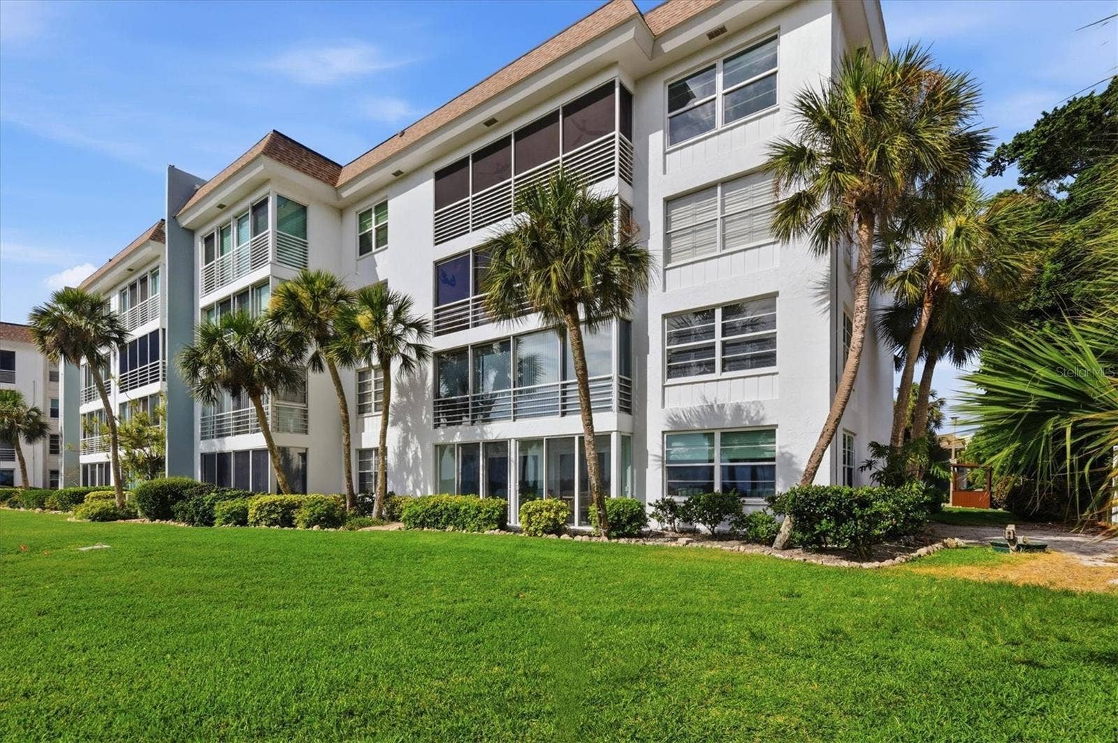 605 SUTTON PLACE, #101, Longboat Key, FL 34228