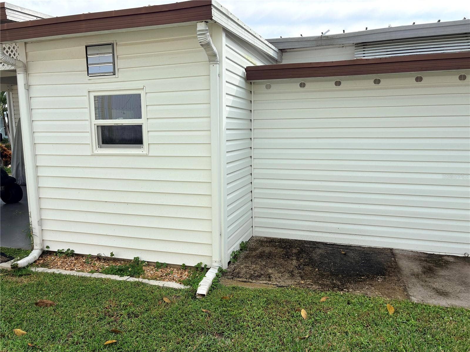 3062 ARTESIAN LANE, North Fort Myers, FL 33917 sheds