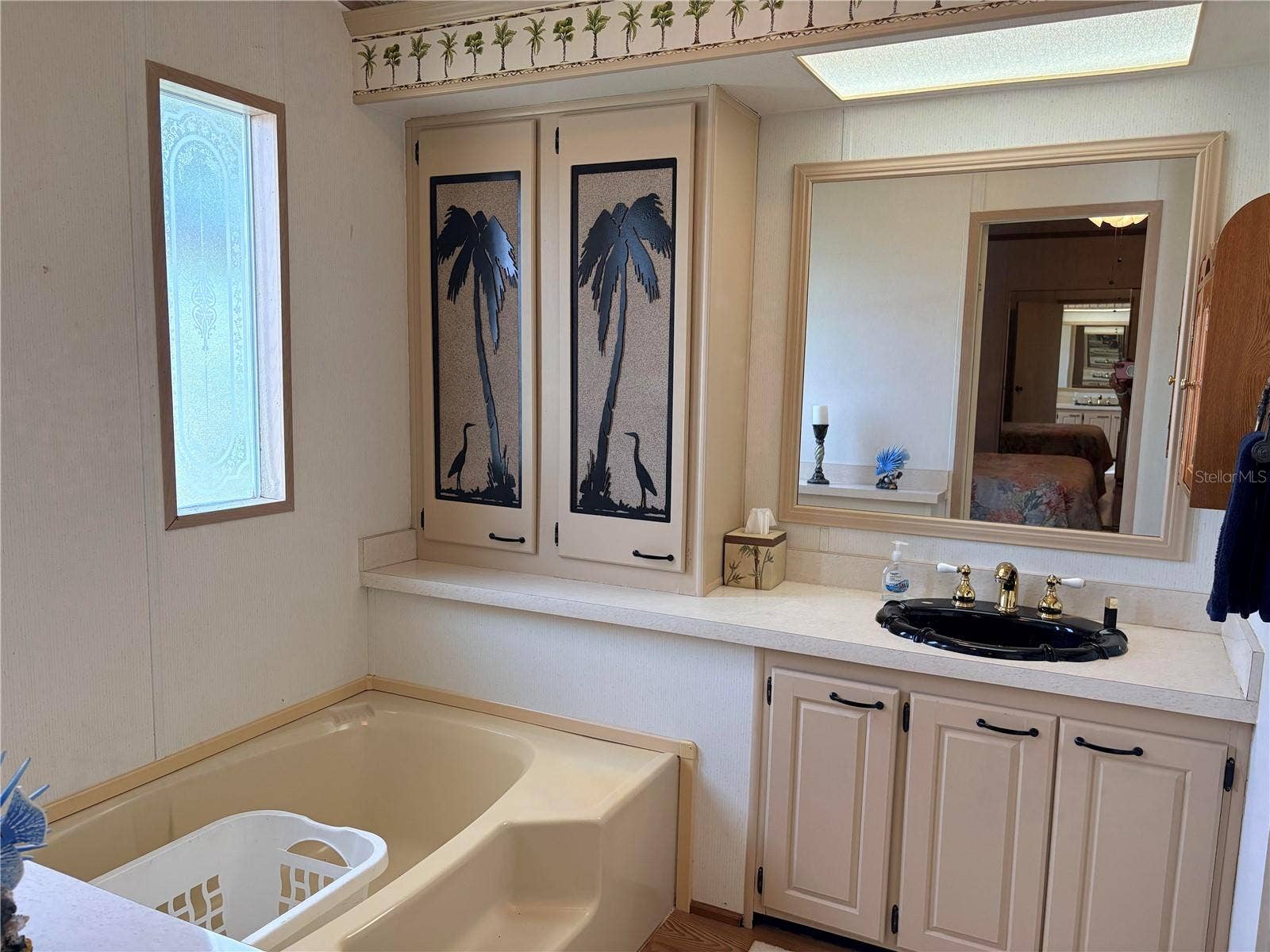 3062 ARTESIAN LANE, North Fort Myers, FL 33917 primary bath
