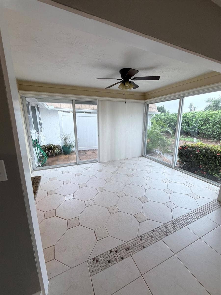 2320 AQUABLUFF PLACE, #V274, Sarasota, FL 34231 2320 AQUABLUFF PLACE, #V274, Sarasota, FL 34231