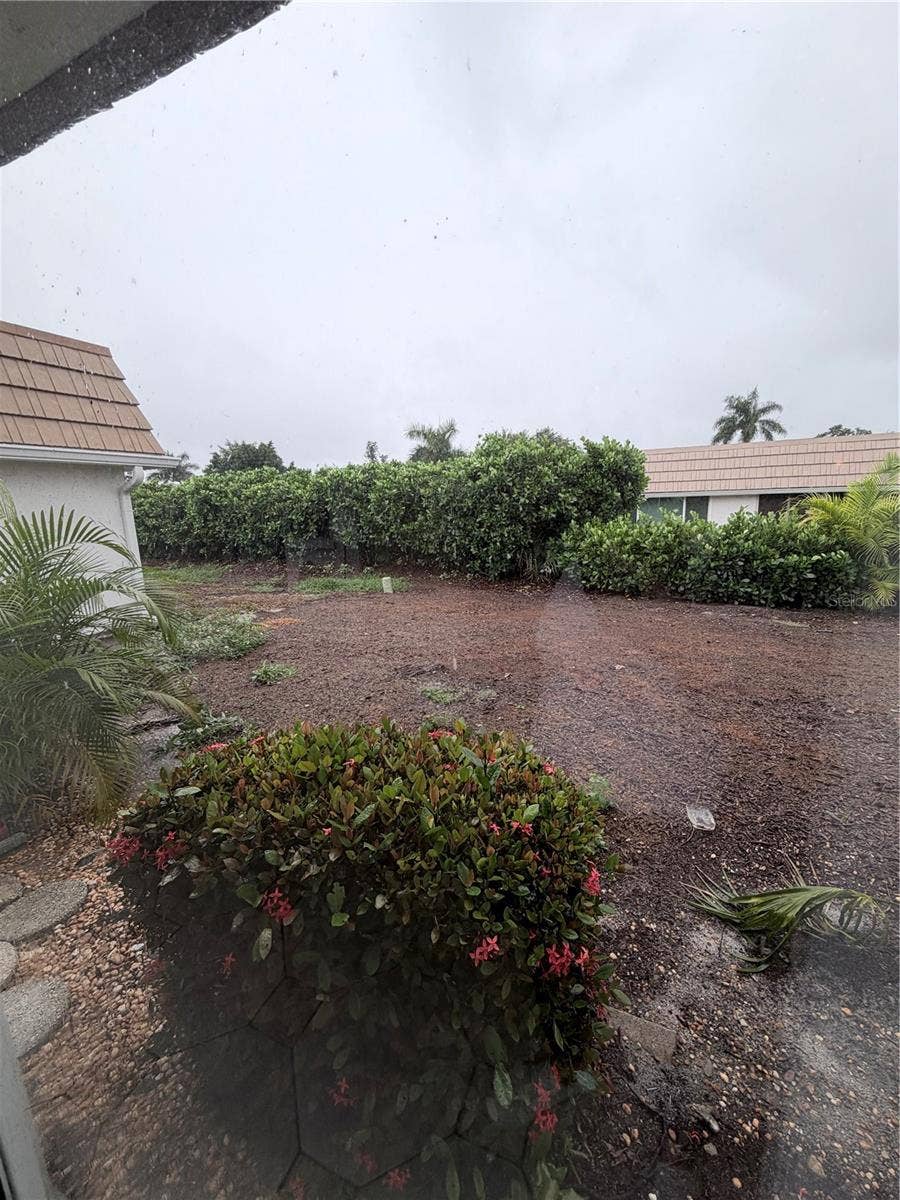 2320 AQUABLUFF PLACE, #V274, Sarasota, FL 34231 2320 AQUABLUFF PLACE, #V274, Sarasota, FL 34231