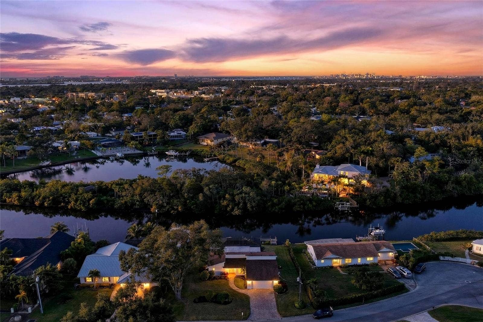 5424 AMERICA DRIVE, Sarasota, FL 34231