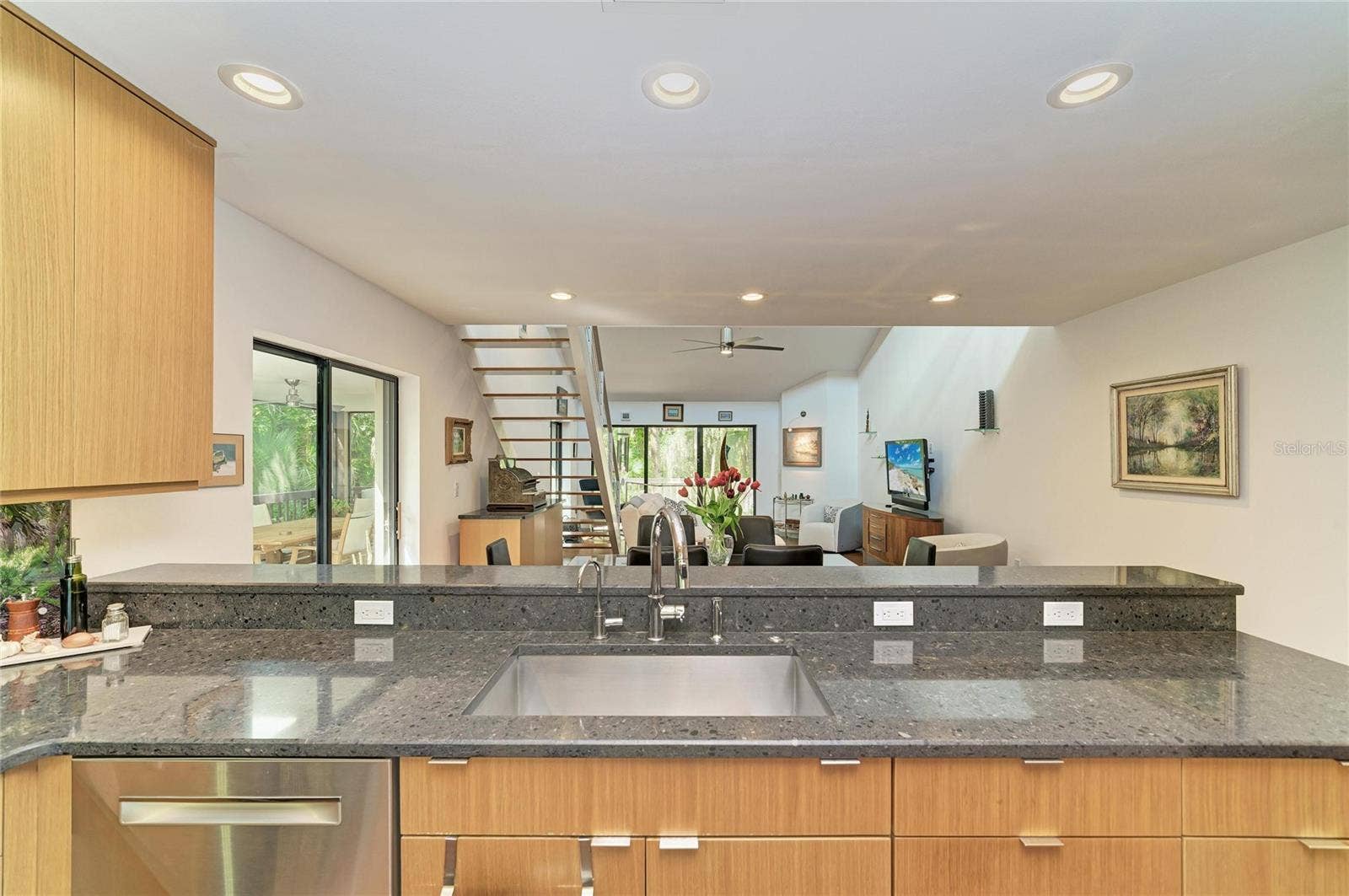 2403 ARBORETUM CIRCLE, #29, Sarasota, FL 34232 Perfect open floor plan for entertaining