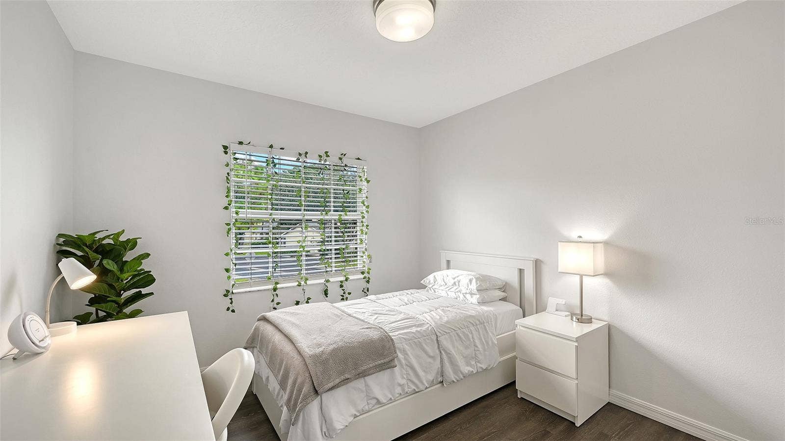 5469 FAIR OAKS STREET, #5C, Bradenton, FL 34203 5469 FAIR OAKS STREET, #5C, Bradenton, FL 34203
