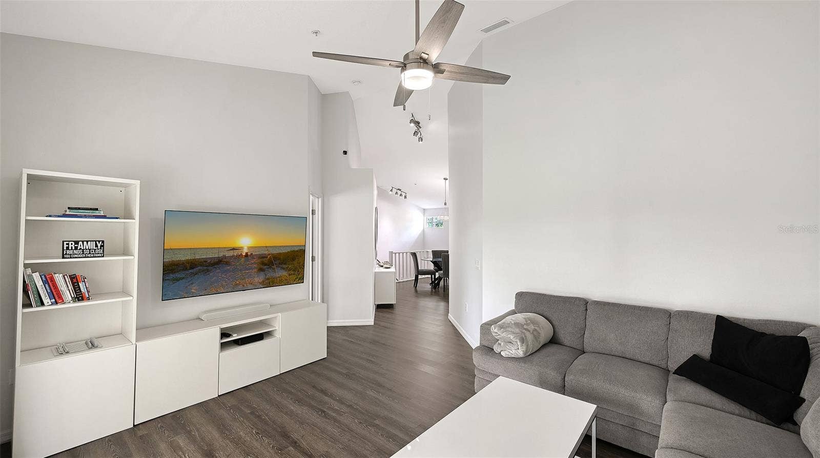 5469 FAIR OAKS STREET, #5C, Bradenton, FL 34203 5469 FAIR OAKS STREET, #5C, Bradenton, FL 34203