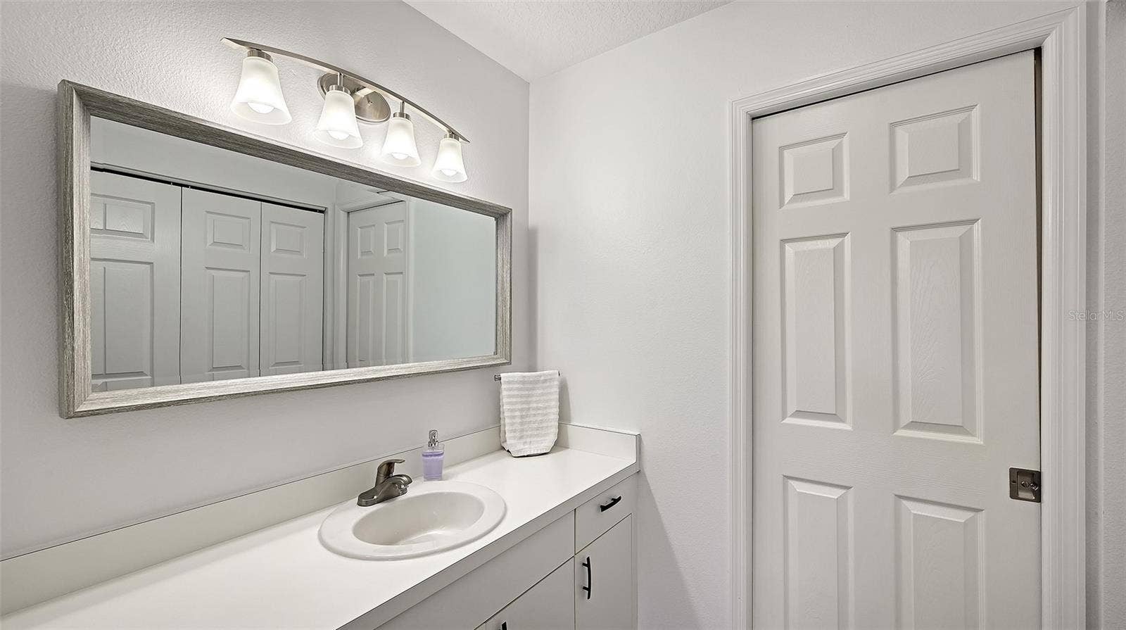 5469 FAIR OAKS STREET, #5C, Bradenton, FL 34203 5469 FAIR OAKS STREET, #5C, Bradenton, FL 34203