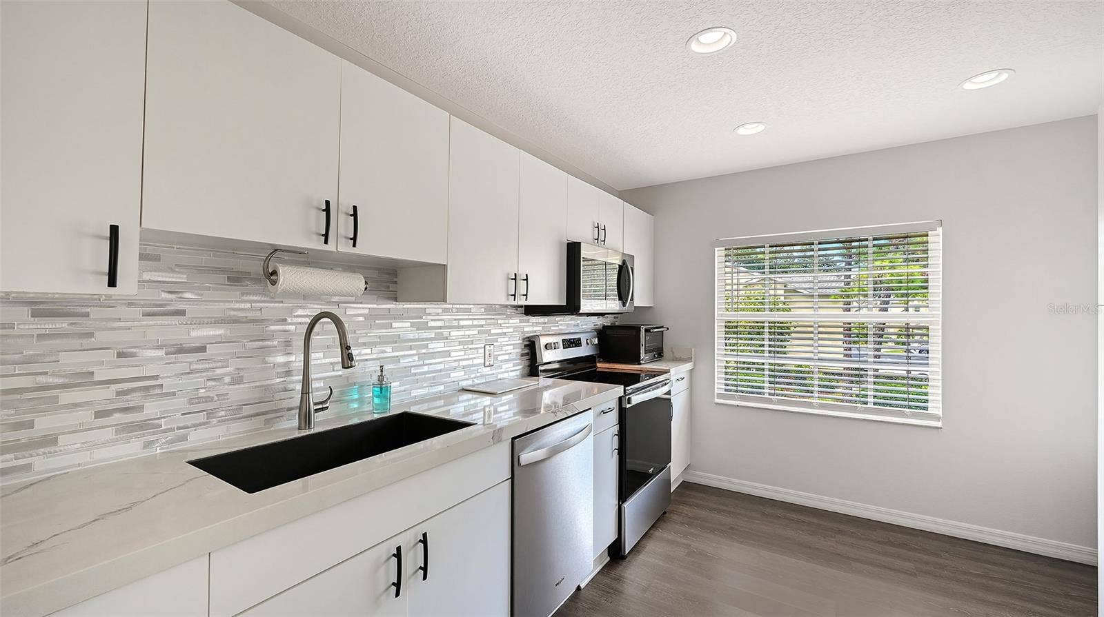 5469 FAIR OAKS STREET, #5C, Bradenton, FL 34203 5469 FAIR OAKS STREET, #5C, Bradenton, FL 34203
