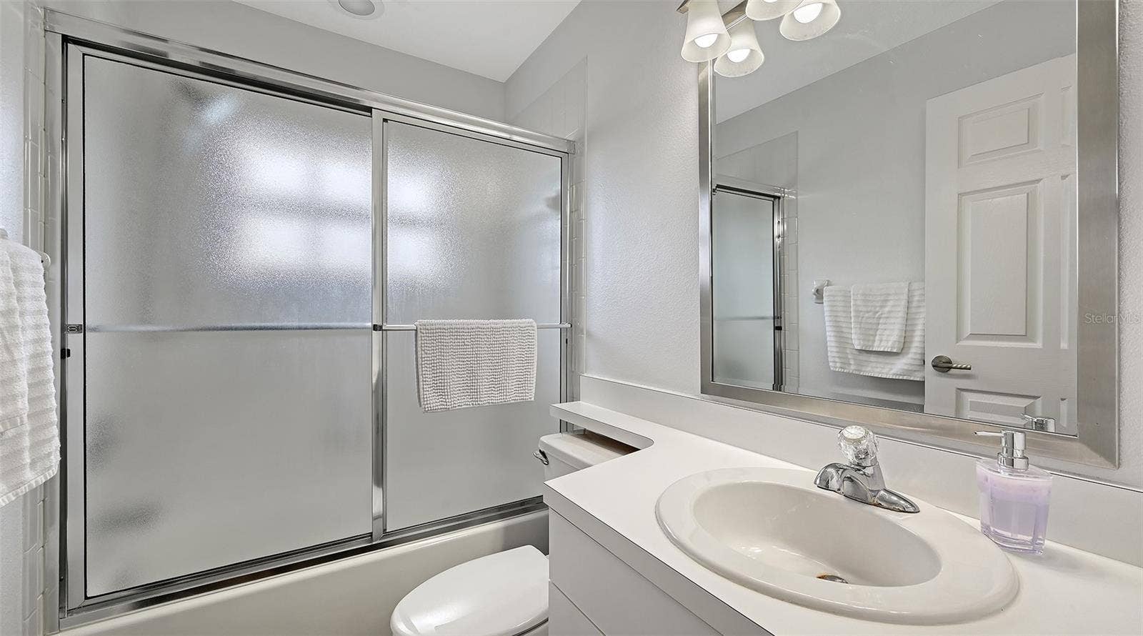 5469 FAIR OAKS STREET, #5C, Bradenton, FL 34203 5469 FAIR OAKS STREET, #5C, Bradenton, FL 34203