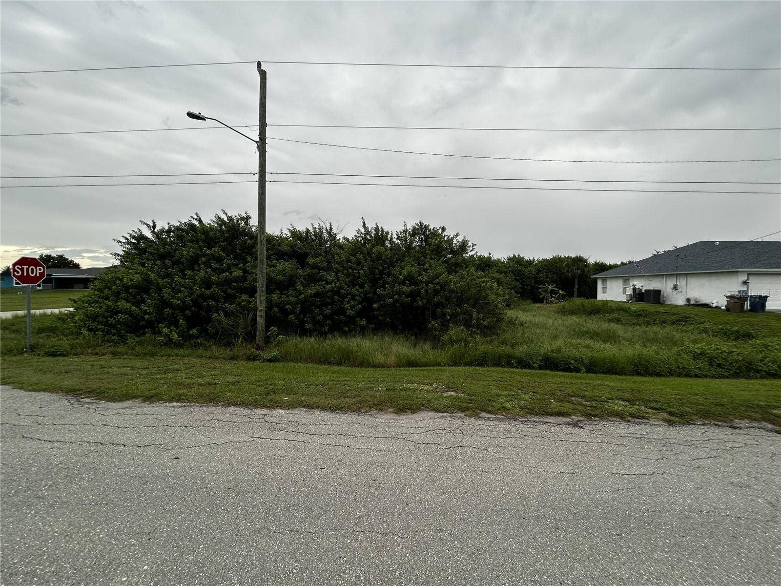 165 PEMBROKE STREET, Lehigh Acres, FL 33974 165 PEMBROKE STREET, Lehigh Acres, FL 33974