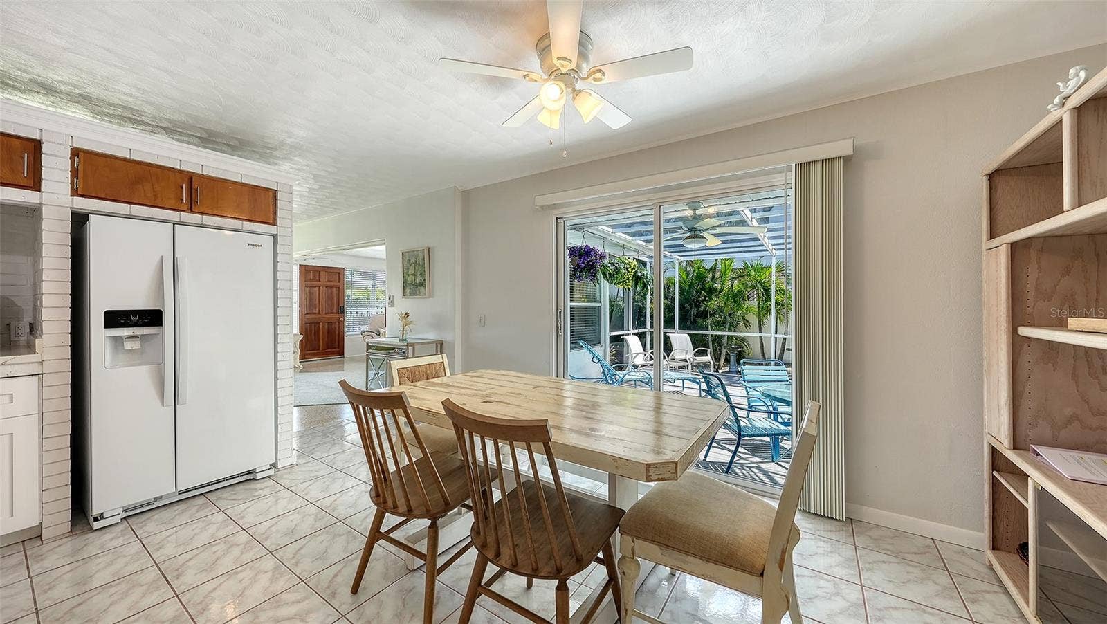 7406 MARINA DRIVE, #A and B, Holmes Beach, FL 34217 Dine in kitchen Apt A