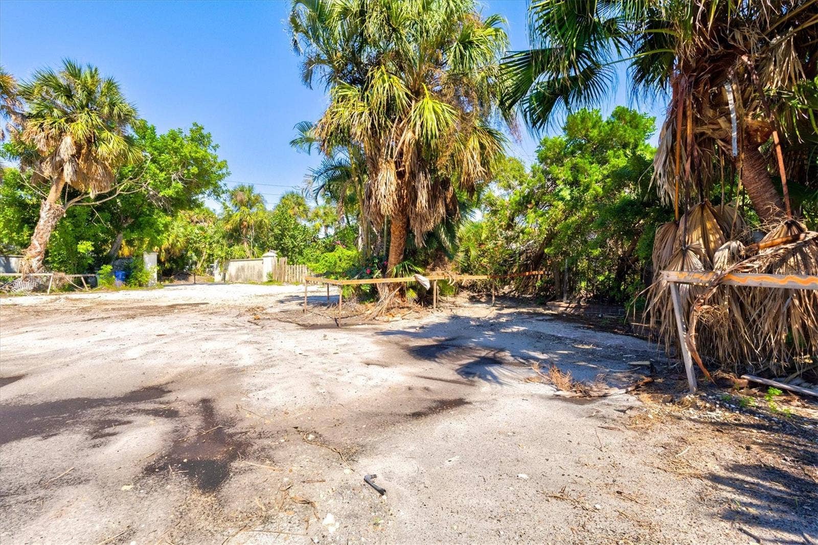 4805 OCEAN BOULEVARD, Sarasota, FL 34242