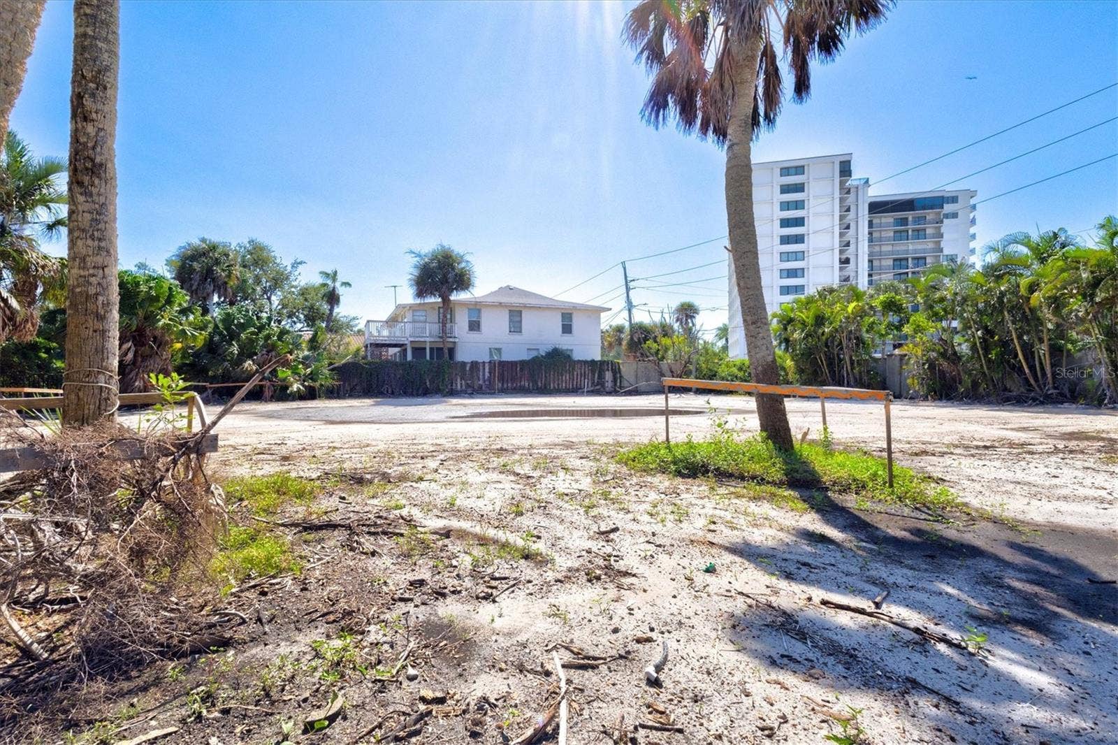 4805 OCEAN BOULEVARD, Sarasota, FL 34242
