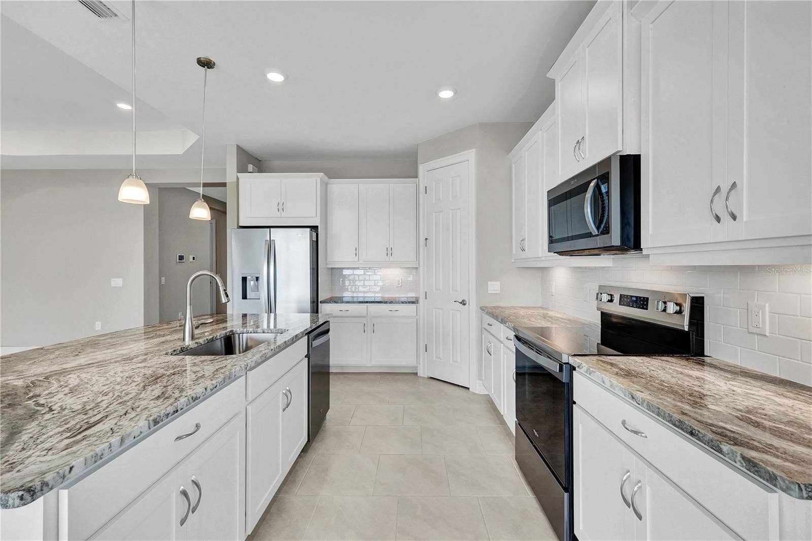 447 SPRING HILL LAKE LOOP, Cape Coral, FL 33993 447 SPRING HILL LAKE LOOP, Cape Coral, FL 33993