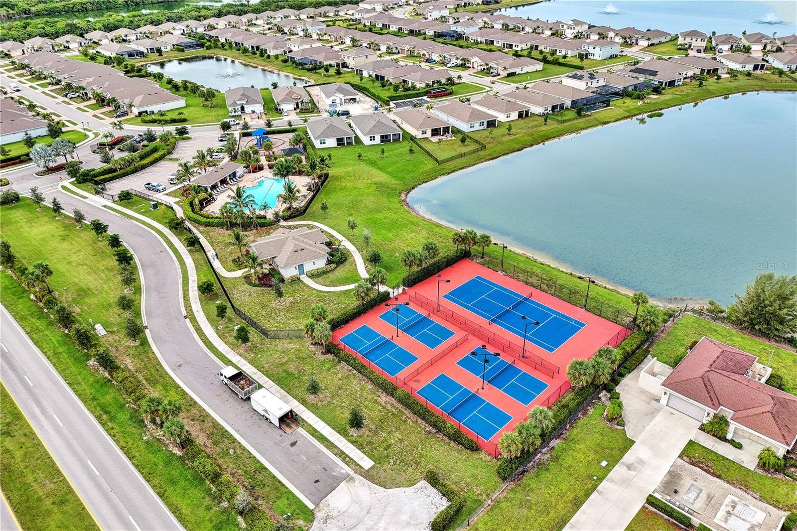447 SPRING HILL LAKE LOOP, Cape Coral, FL 33993 447 SPRING HILL LAKE LOOP, Cape Coral, FL 33993