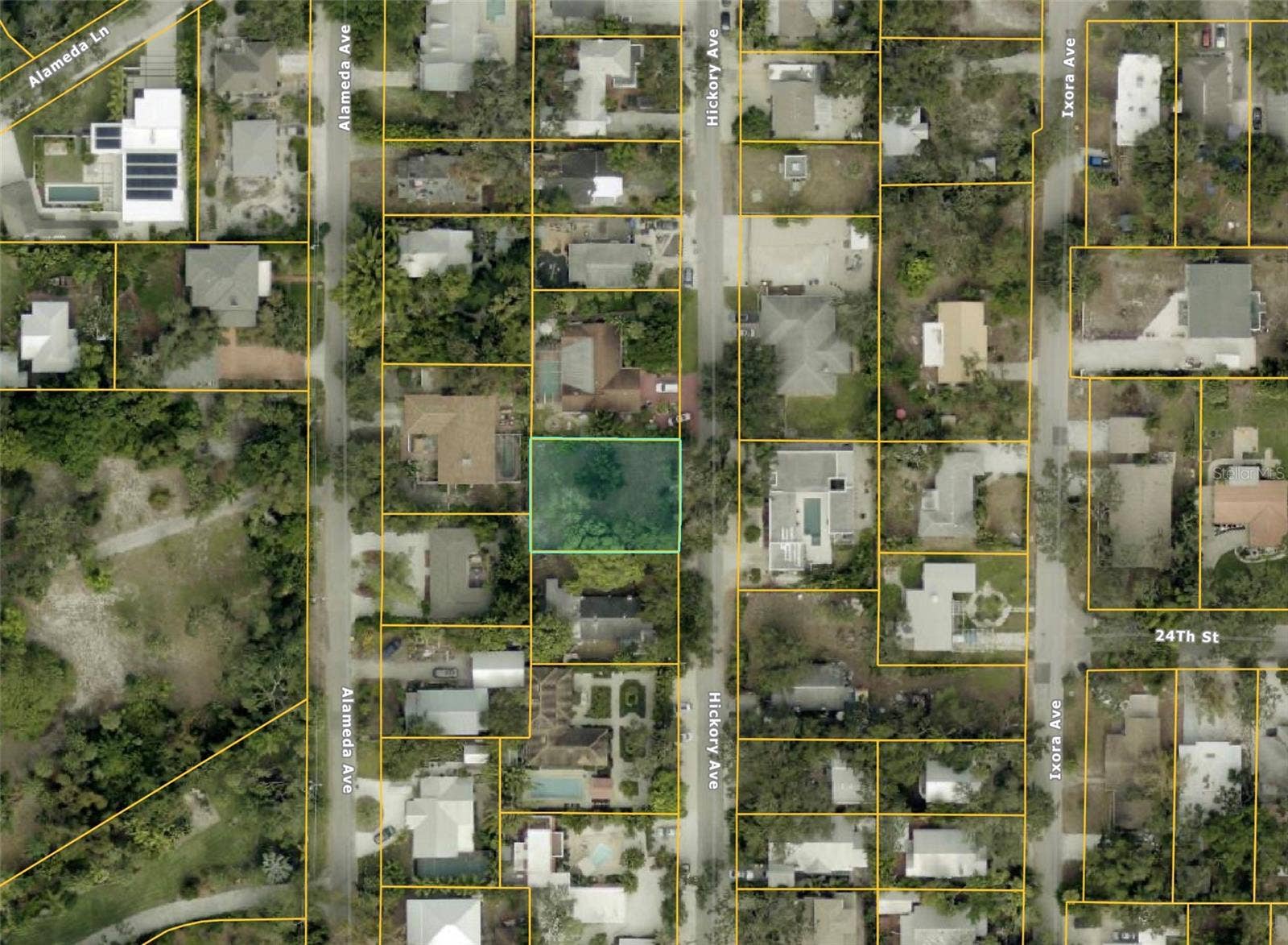 2423 HICKORY AVENUE, Sarasota, FL 34234