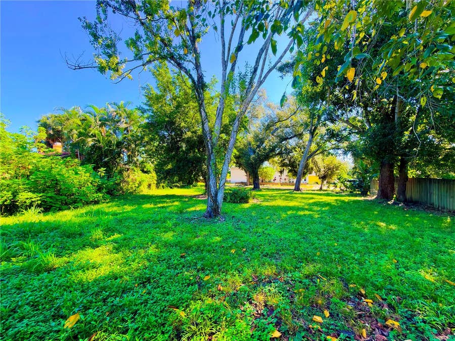 Property photo for 2423 HICKORY AVENUE, Sarasota, FL