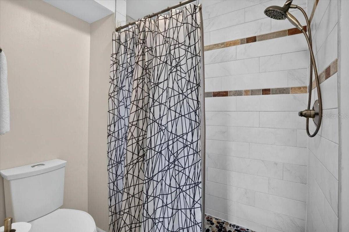 2319 LAKESIDE MEWS, #B3, Sarasota, FL 34235 2319 LAKESIDE MEWS, #B3, Sarasota, FL 34235