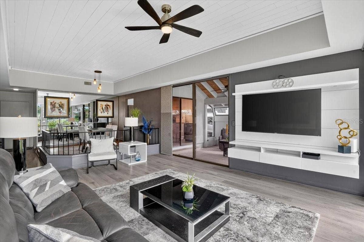 2319 LAKESIDE MEWS, #B3, Sarasota, FL 34235 2319 LAKESIDE MEWS, #B3, Sarasota, FL 34235