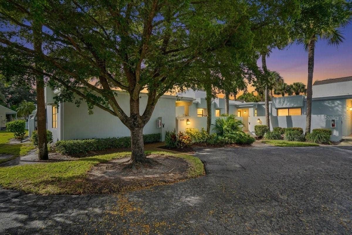 2319 LAKESIDE MEWS, #B3, Sarasota, FL 34235 2319 LAKESIDE MEWS, #B3, Sarasota, FL 34235