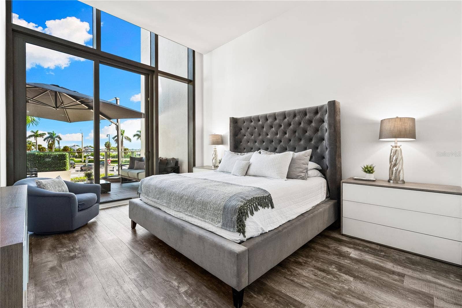 1155 N GULFSTREAM AVENUE, #208, Sarasota, FL 34236 1155 N GULFSTREAM AVENUE, #208, Sarasota, FL 34236