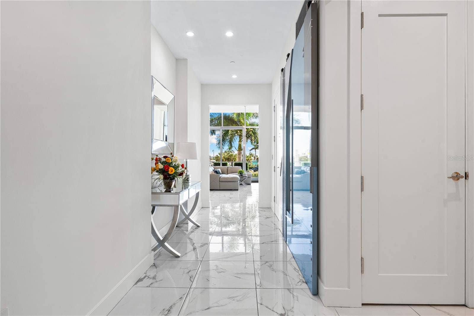 1155 N GULFSTREAM AVENUE, #208, Sarasota, FL 34236 1155 N GULFSTREAM AVENUE, #208, Sarasota, FL 34236