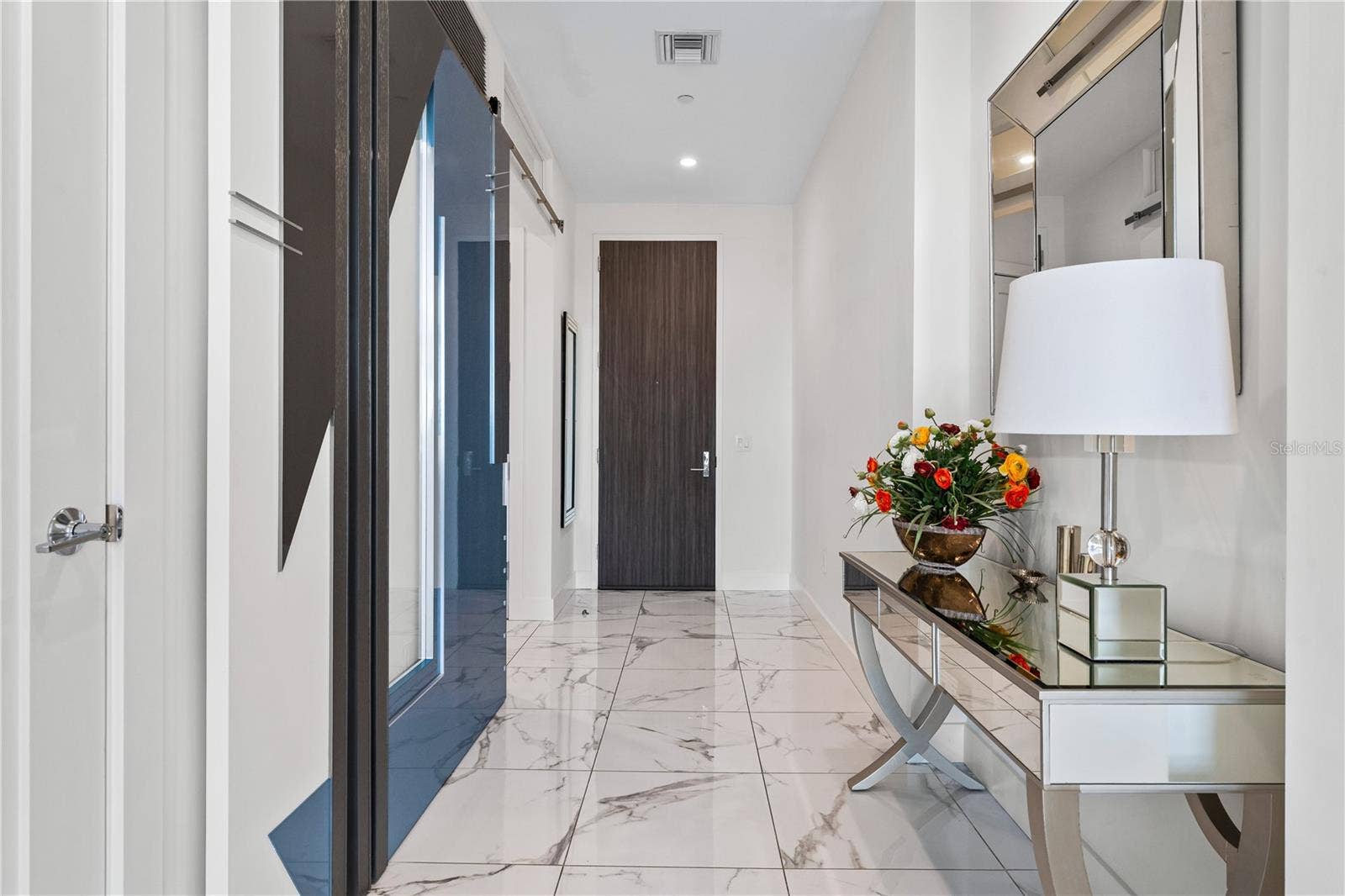 1155 N GULFSTREAM AVENUE, #208, Sarasota, FL 34236 1155 N GULFSTREAM AVENUE, #208, Sarasota, FL 34236