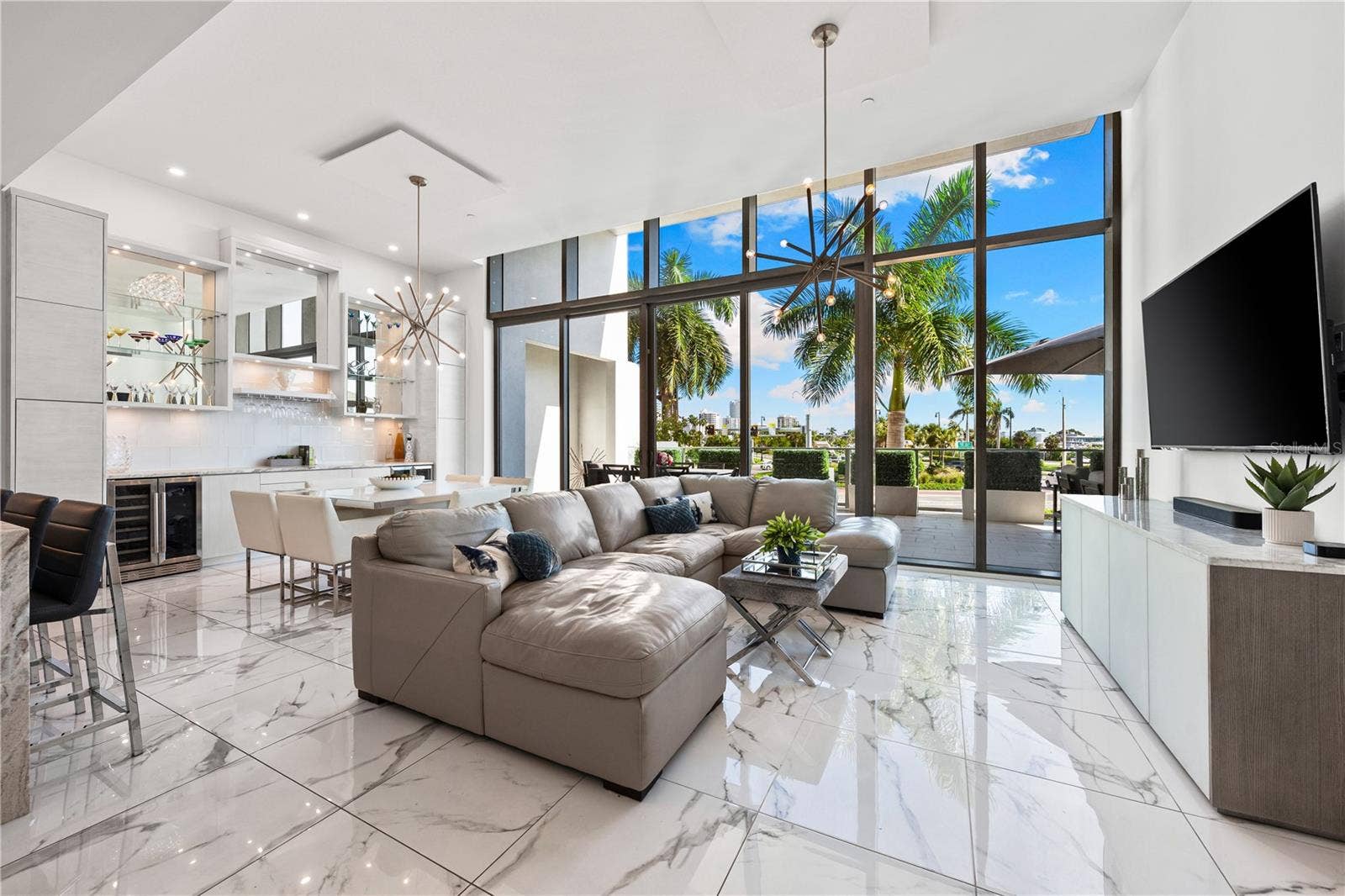 1155 N GULFSTREAM AVENUE, #208, Sarasota, FL 34236 1155 N GULFSTREAM AVENUE, #208, Sarasota, FL 34236