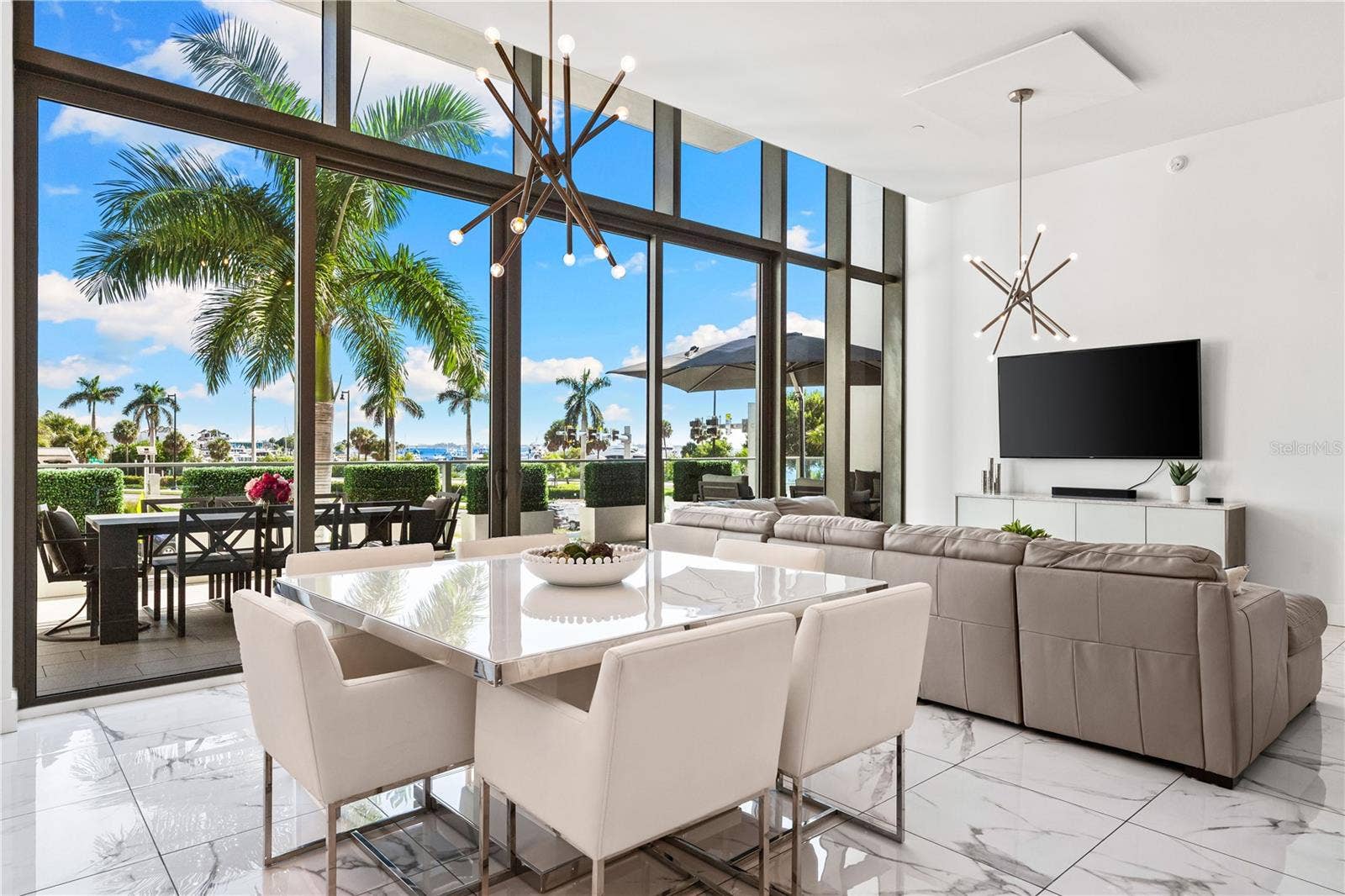 1155 N GULFSTREAM AVENUE, #208, Sarasota, FL 34236 1155 N GULFSTREAM AVENUE, #208, Sarasota, FL 34236