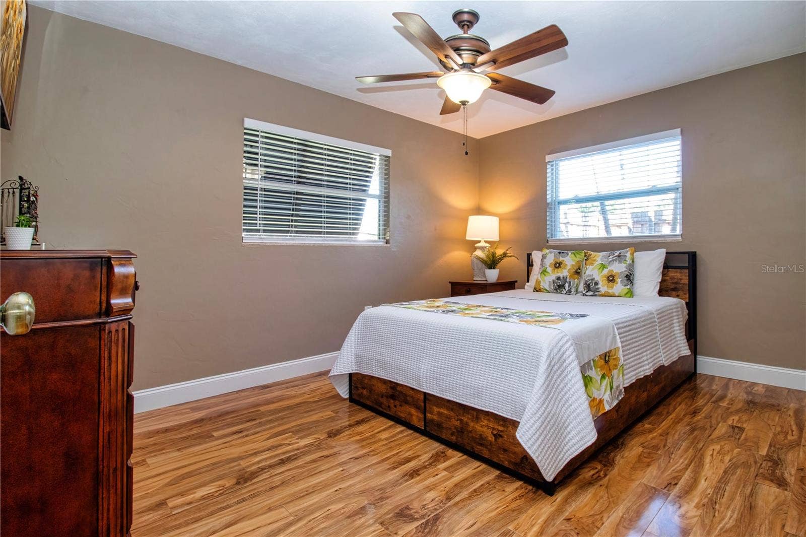 5745 SAVANNAH DRIVE, Sarasota, FL 34231