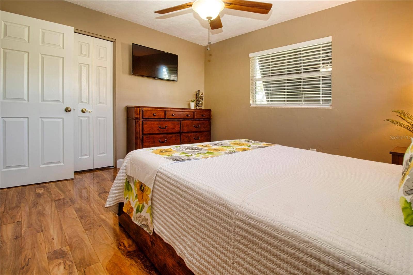 5745 SAVANNAH DRIVE, Sarasota, FL 34231